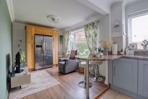 Kitchen/Diner- click for photo gallery